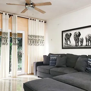 cityscape-upscale-modernnew-kingston-2br-apt.comcaribbean.com/
